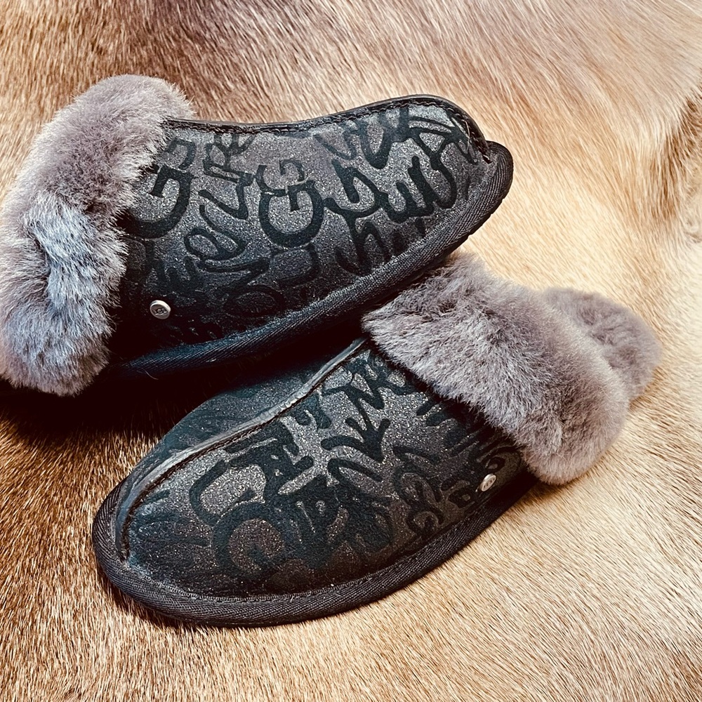 UGG Black Scuffette II Sparkle Graffiti Slippers